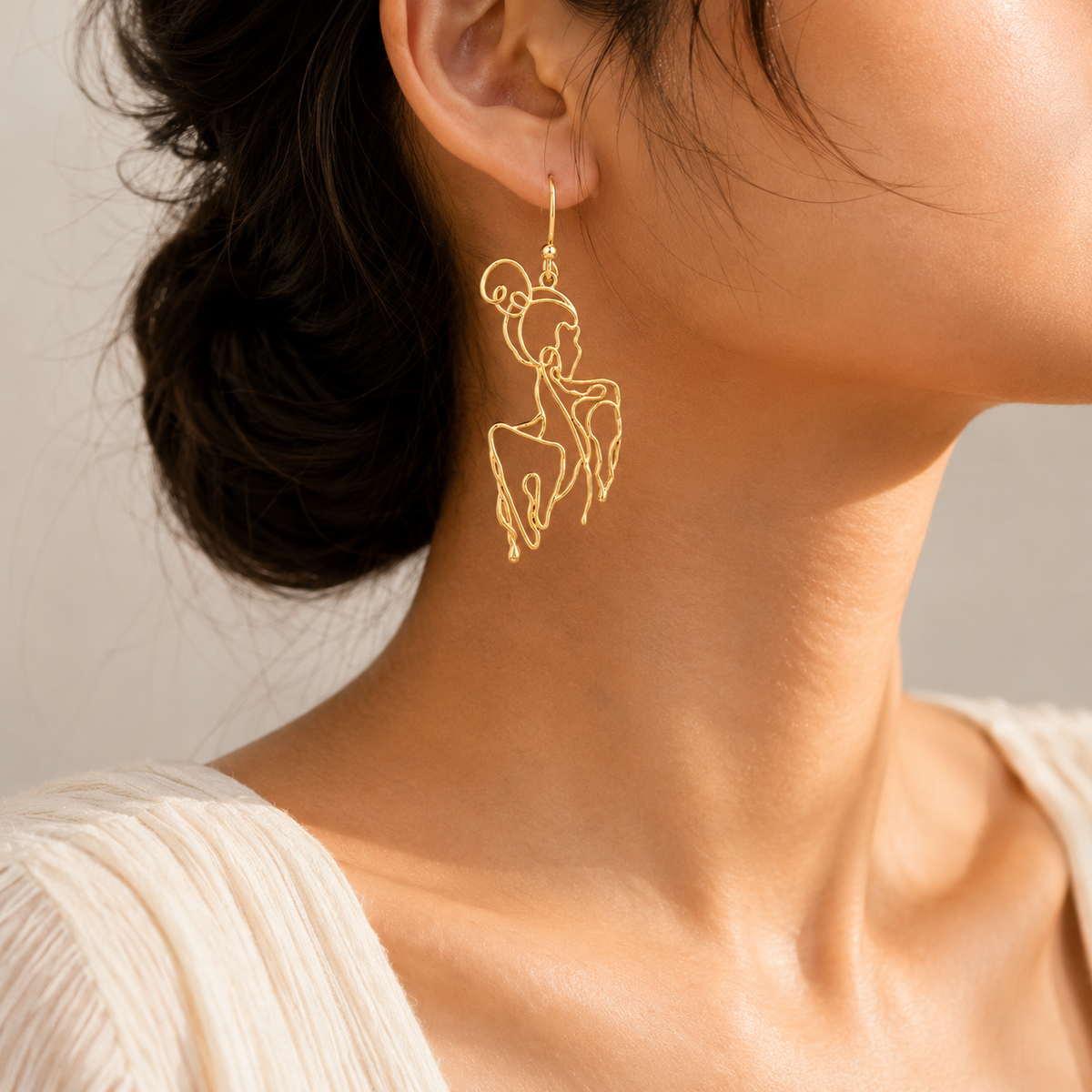Abstract Woman Face Gold Drop Earrings – Artistic Line Art Statement Earrings for Women