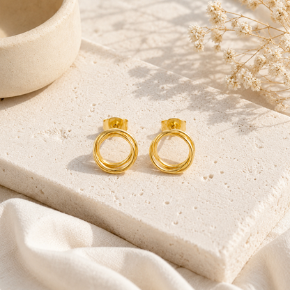 Gold Tone Interlocking Circle Stud Earrings – Minimalist Statement Earrings for Women